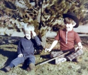 Dave Eaton~ 1971c, Kelly & Mark under a pine tree- 01