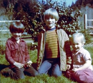 Dave Eaton family~ 1970c, Mark, Tim & Kelly on grass
