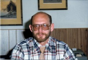 Eaton, Dave~ 1983, 09, L-GH, Hoquiam, in his office