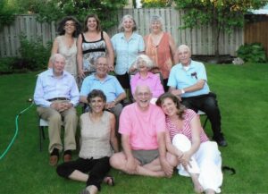 Eaton, Dave & Toni Nazair~ Pointe Claire, QC, 55 Saddlewood backyard with Toni's relatives including Ann, Odettte & Denise Shaheen